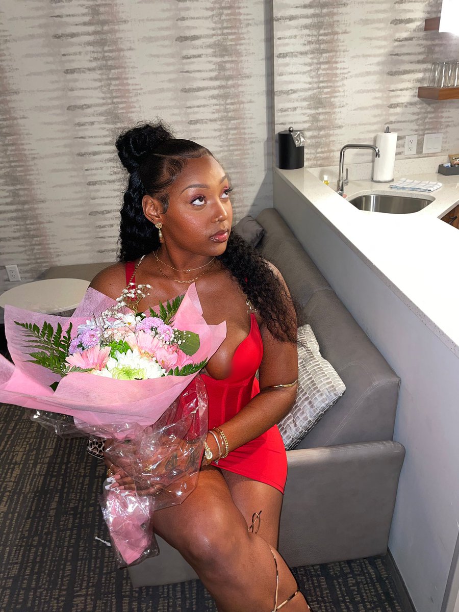 Because I haven’t posted on here in a while. 23 ❤️💋🌹