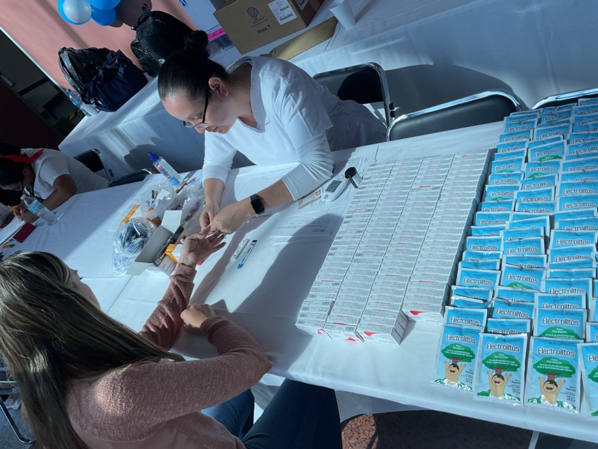 IsssteJalisco's tweet photo. 💉 #IsssteJalisco acercó la vacunación a trabajadores del periódico El Occidental.
Personal de enfermería de #IsssteJalisco, como parte del programa nacional de promoción de vacunación #PROVAC, para esta temporada invernal.
#SaludParaTodos #PrevenciónEsSalud #VacunaciónISSSTE https://t.co/SRZsF0hdul
