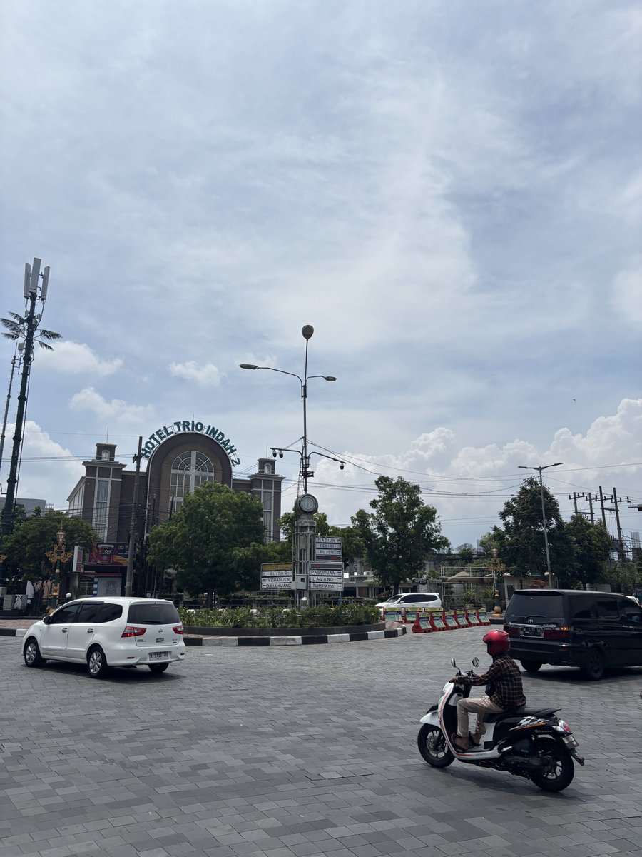 Ccookk_'s tweet photo. Apasih alasan kalian pengen banget ke kota Malang? :) https://t.co/o5vOCwR9Z9