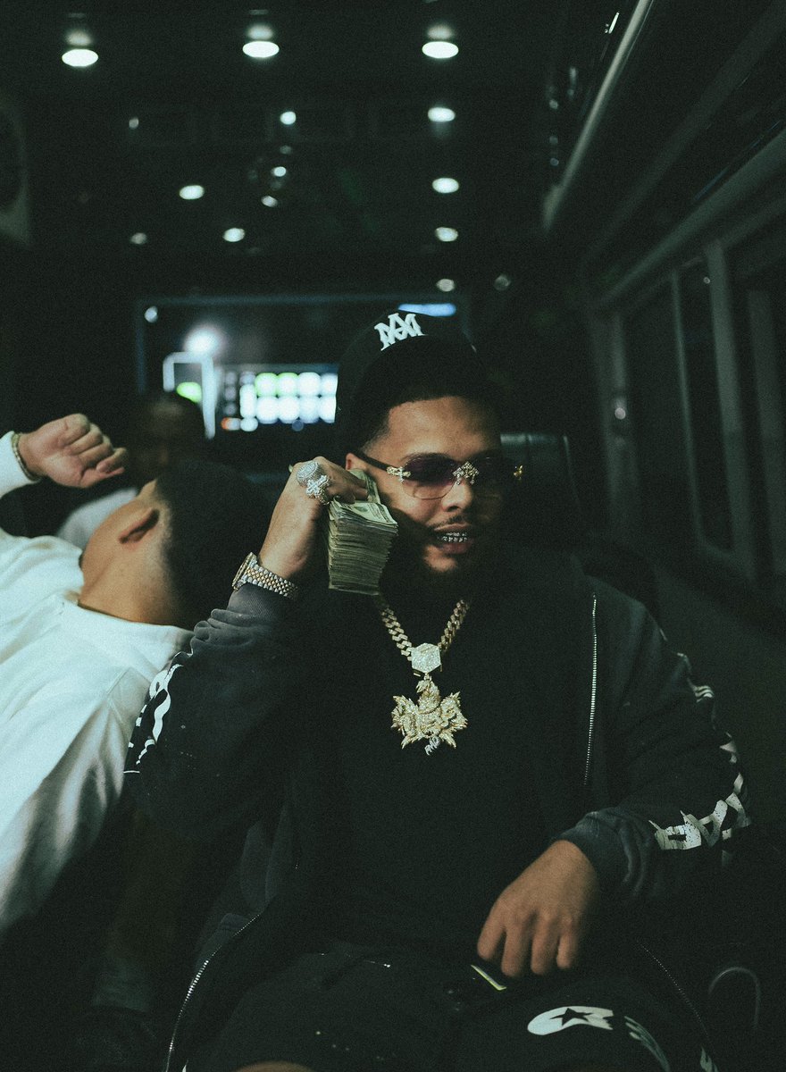fastmoneydevo's tweet photo. They thought it was luck so I had to do it twice 💨 https://t.co/30Jj4UI1GW