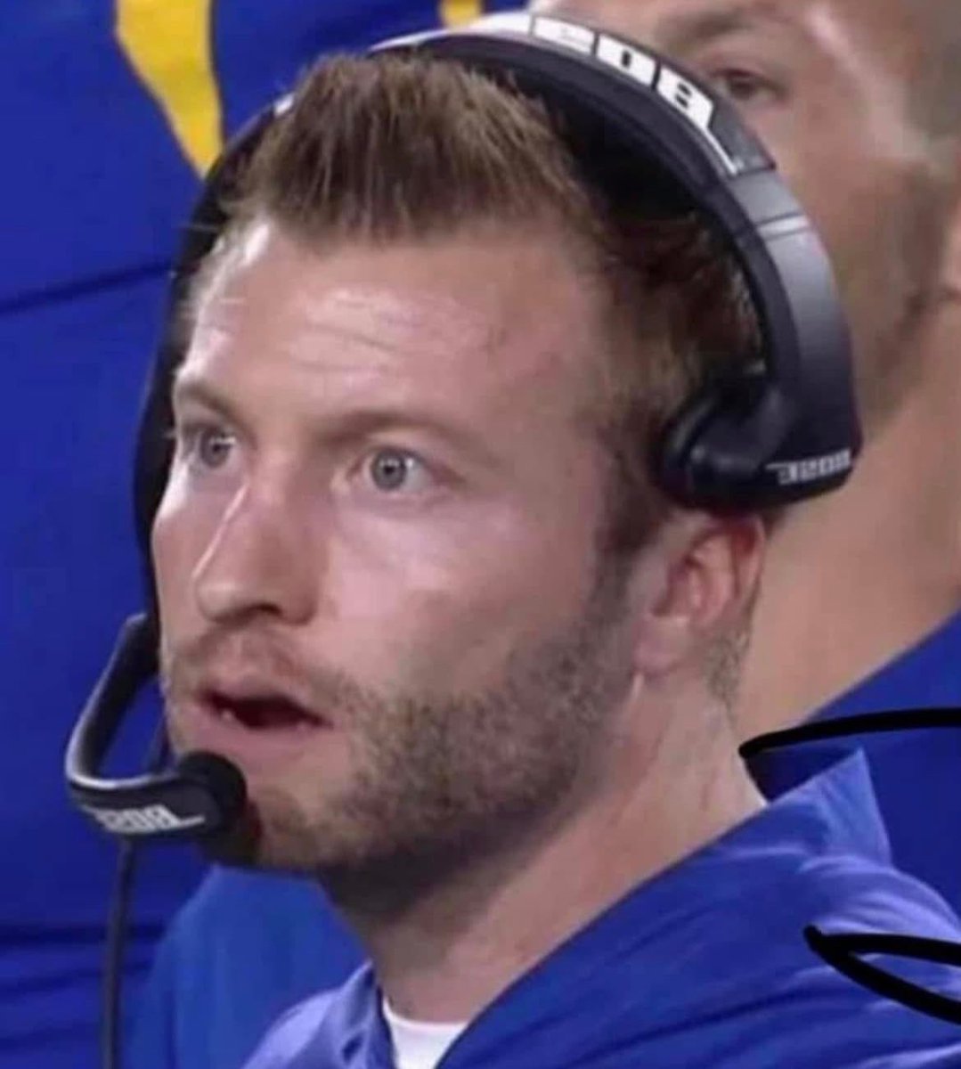 smcnallysr18's tweet image. #seanmcvay right now. #PHIvsLA