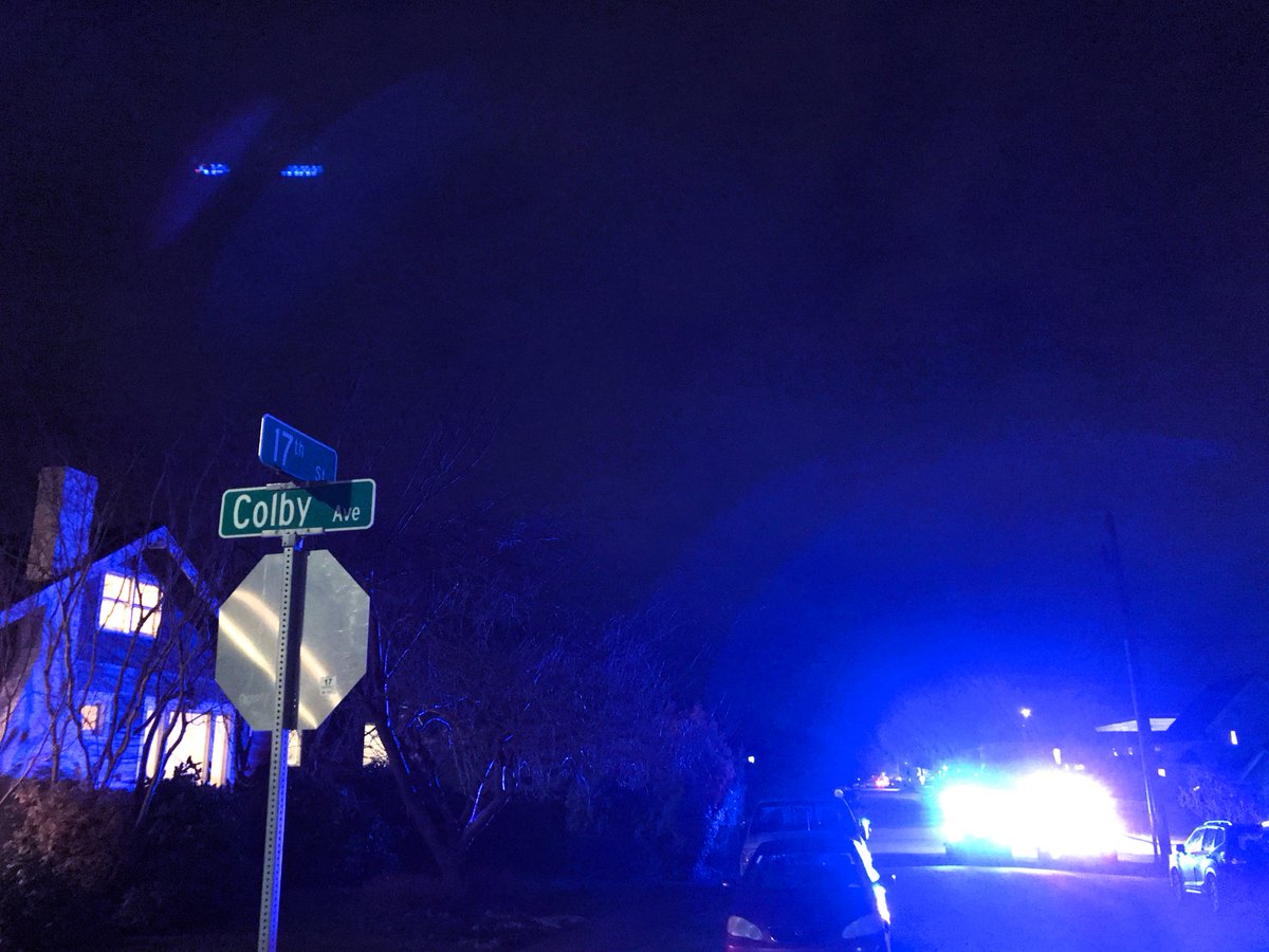 Officers with <a href="/EverettPolice/">Everett Police</a> investigating a shooting Sunday evening around 5:15 PM in the 1700 block of Colby in north #Everett. One person taken to the hospital by medics. Lots of officers on scene. Colby closed for a couple hours but back open now.