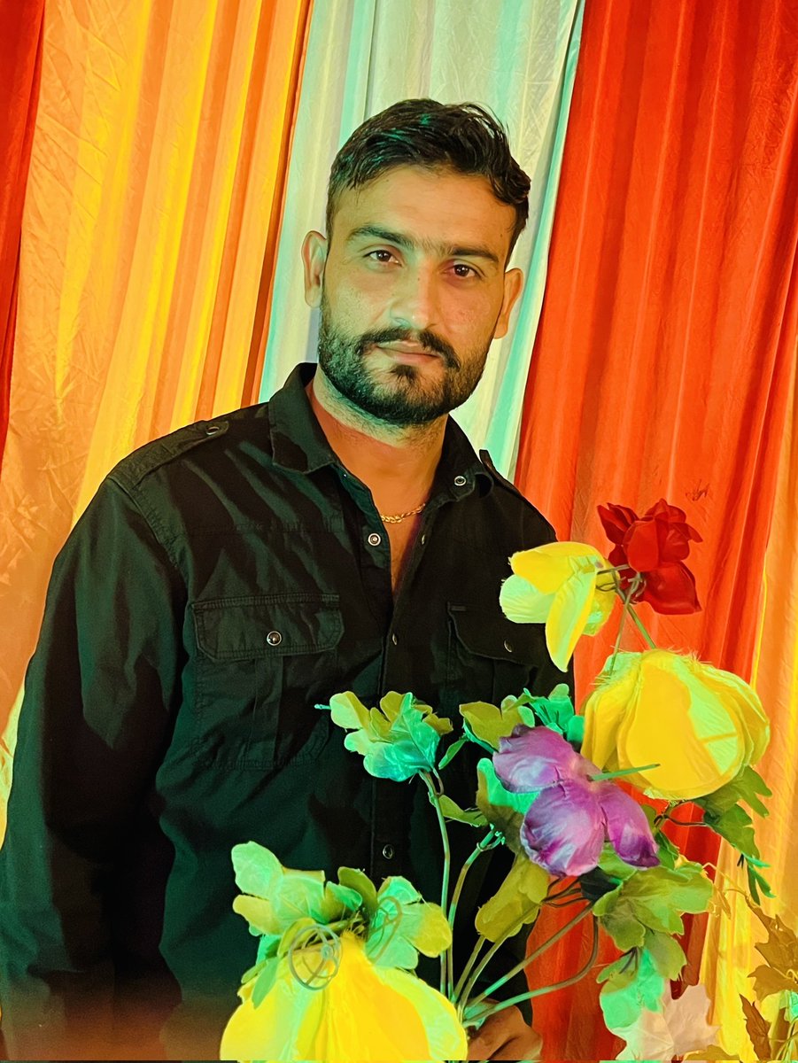 मैं केवल जो कहता हूं, उसके लिए जिम्मेदार हूं, 
आप जो समझते हैं, उसके लिए नहीं.....! ❣️