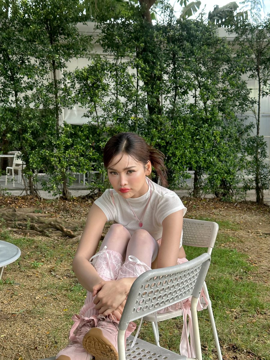Engfa Waraha (ตัวจริง) tweet media