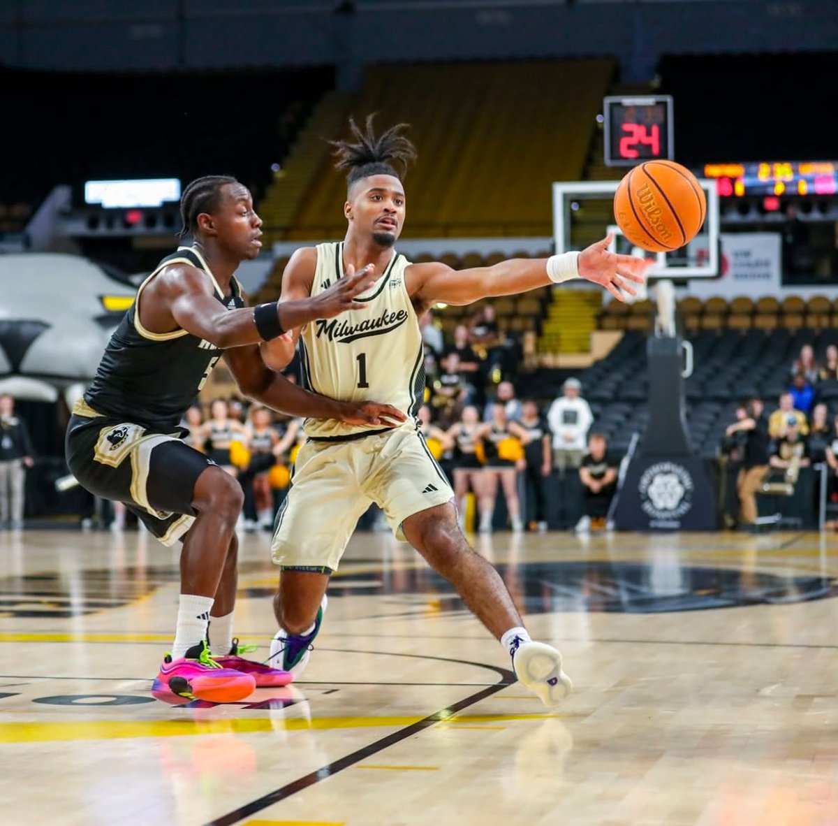 Mike Winans tweet media