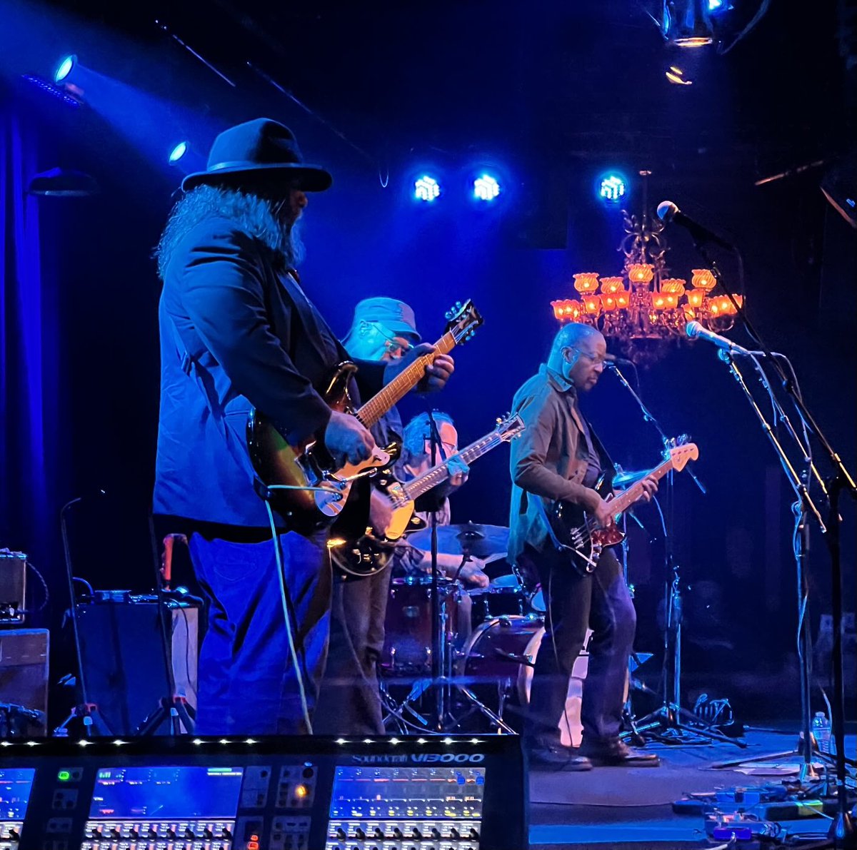 Lorraine (@woellert) on Twitter photo Another happy night at the Birchmere. <a href="/mcrenshaw/">Marshall Crenshaw</a> <a href="/fperdomo/">fernando perdomo</a> and Derrick Anderson lift my spirits every time. Thanks for playing Mary Anne! Another happy night at the Birchmere. <a href="/mcrenshaw/">Marshall Crenshaw</a> <a href="/fperdomo/">fernando perdomo</a> and Derrick Anderson lift my spirits every time. Thanks for playing Mary Anne!
