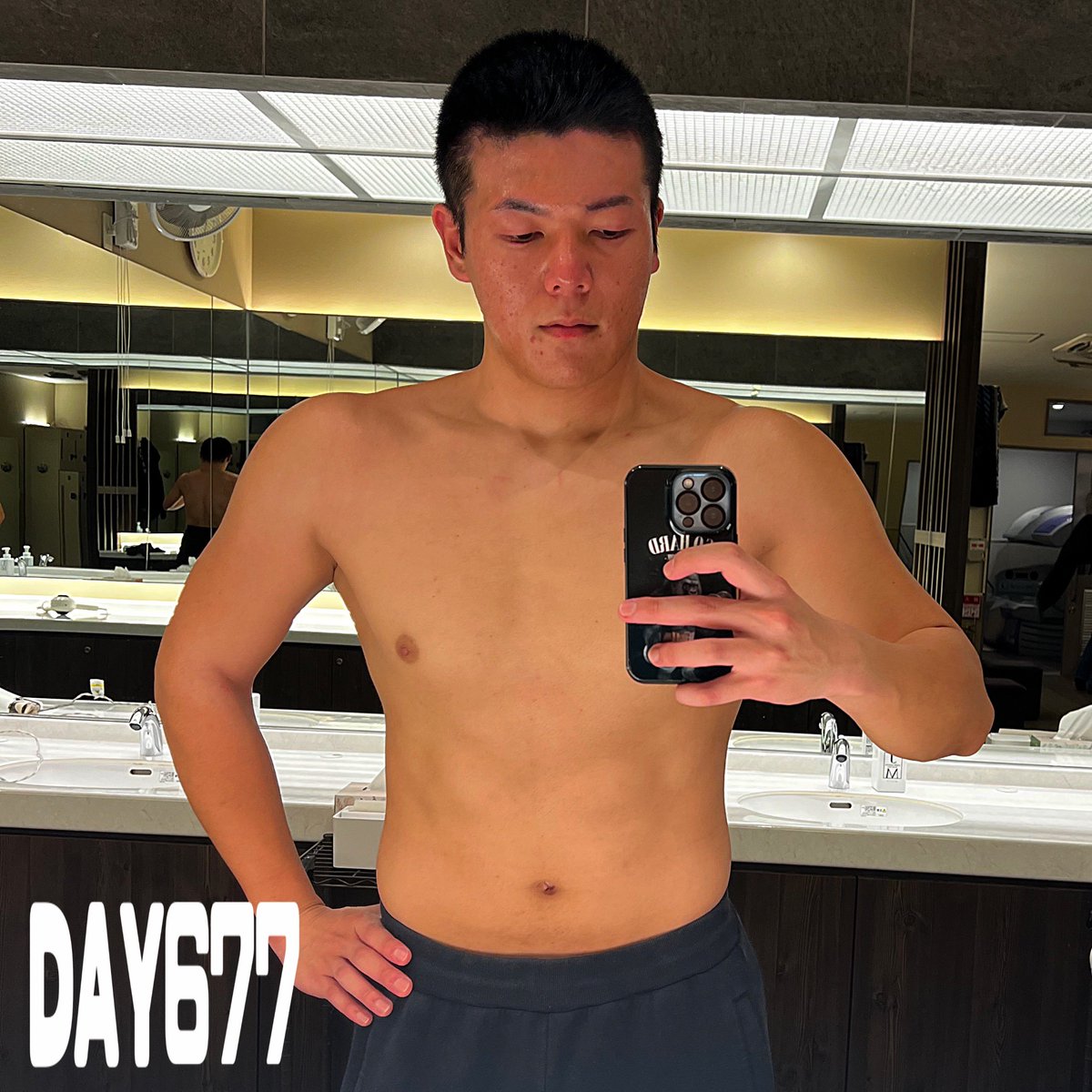 utamaru_fit's tweet photo. #DAY677
胸・三頭トレ終了🫡
1週間ぶりの筋トレで8種目×5セットでめちゃくちゃ追い込み、サウナでさっぱりしてきました🏋️
三頭のケーブル種目がマジで良かった💪
午後から嫁と買い物行ってきます🛍️
皆様、今週も楽しんでいきましょう😁👍
#筋トレ
#ダイエット
#筋トレ垢さんと繋がりたい https://t.co/yUO8Br5z0e
