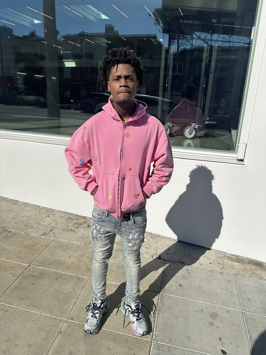 RiskySpook (@gloxkstrap) on Twitter photo 