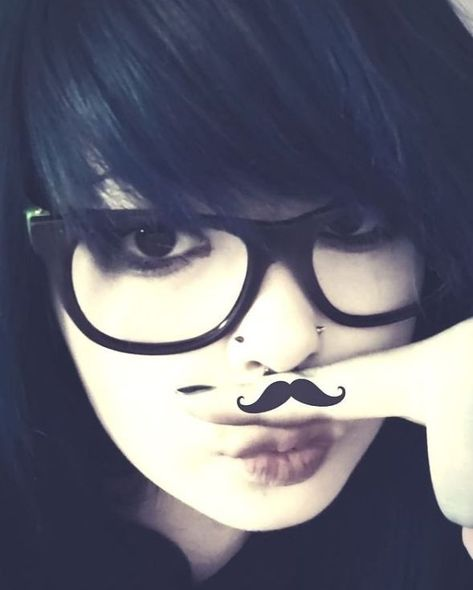 sigmateabottle's tweet photo. be scene/emo for a day Σ(°ロ°) an interactive thread 
૮ ˙Ⱉ˙ ა rawr! rts + likes appreciated https://t.co/IBIlutcvlM