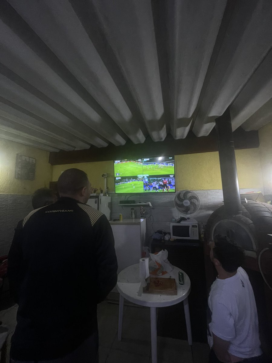 POUCAS coisas geram o nervosismo de uma rodada final de série B.