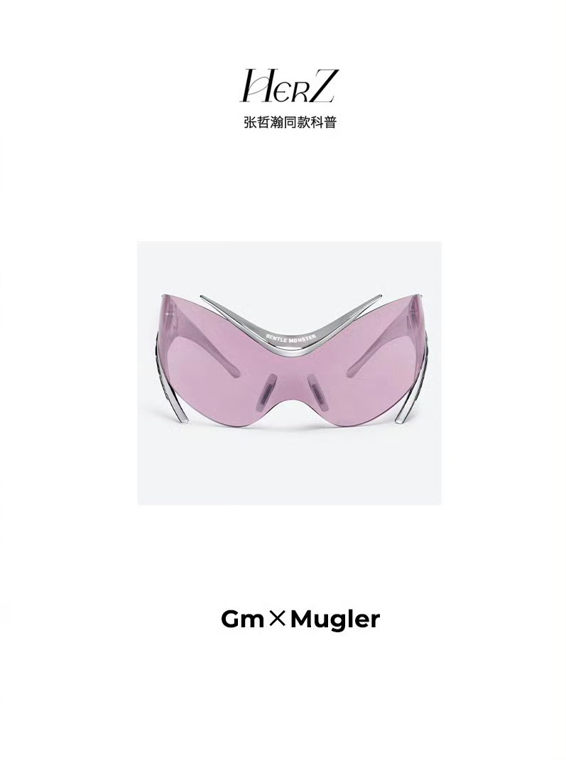 StyleZhehan's tweet photo. 2024.11.17
Zhang Zhehan posted photos of
#ZhangZhehanSeoulConcert
on his Instagram
https://t.co/y5oAr6foRI
wearing:
- Gentle Monster X Mugler

Cr. HerZ·小哲同款科普

#ZhangZhehan 
#张哲瀚 #張哲瀚 https://t.co/xb1FEK8pIv