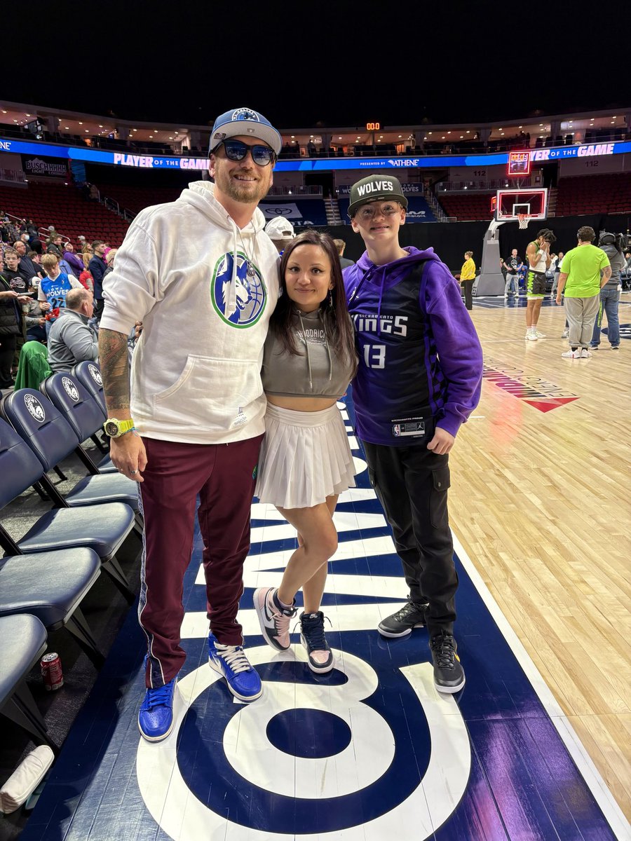 BrendaJWebber's tweet photo. A few more from Fridays Iowa Wolves game 🐺 #iawolves #nbagleague https://t.co/AnydAqs2uz