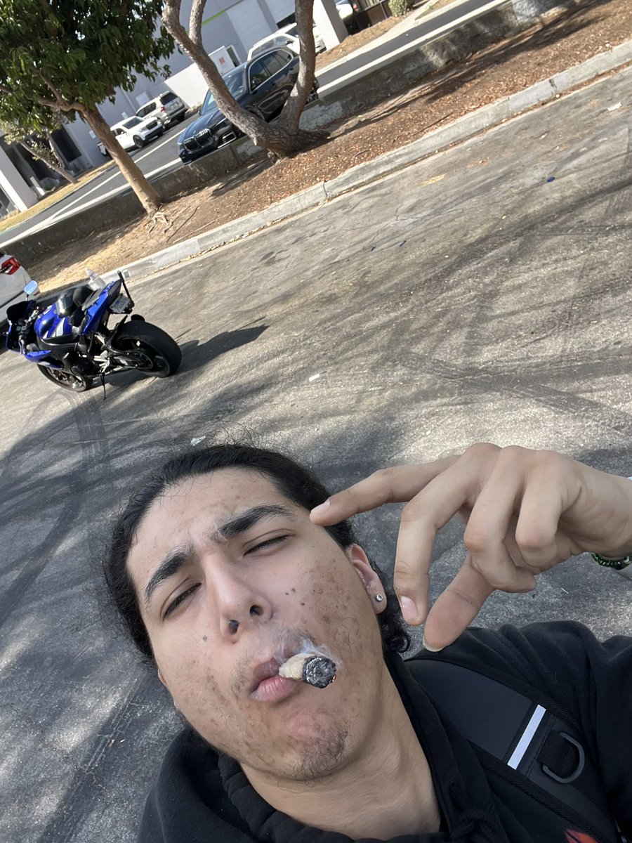 ThatOneGuyB310's tweet photo. Set back for a greater come back slowly but surely https://t.co/3O4qLpwR92