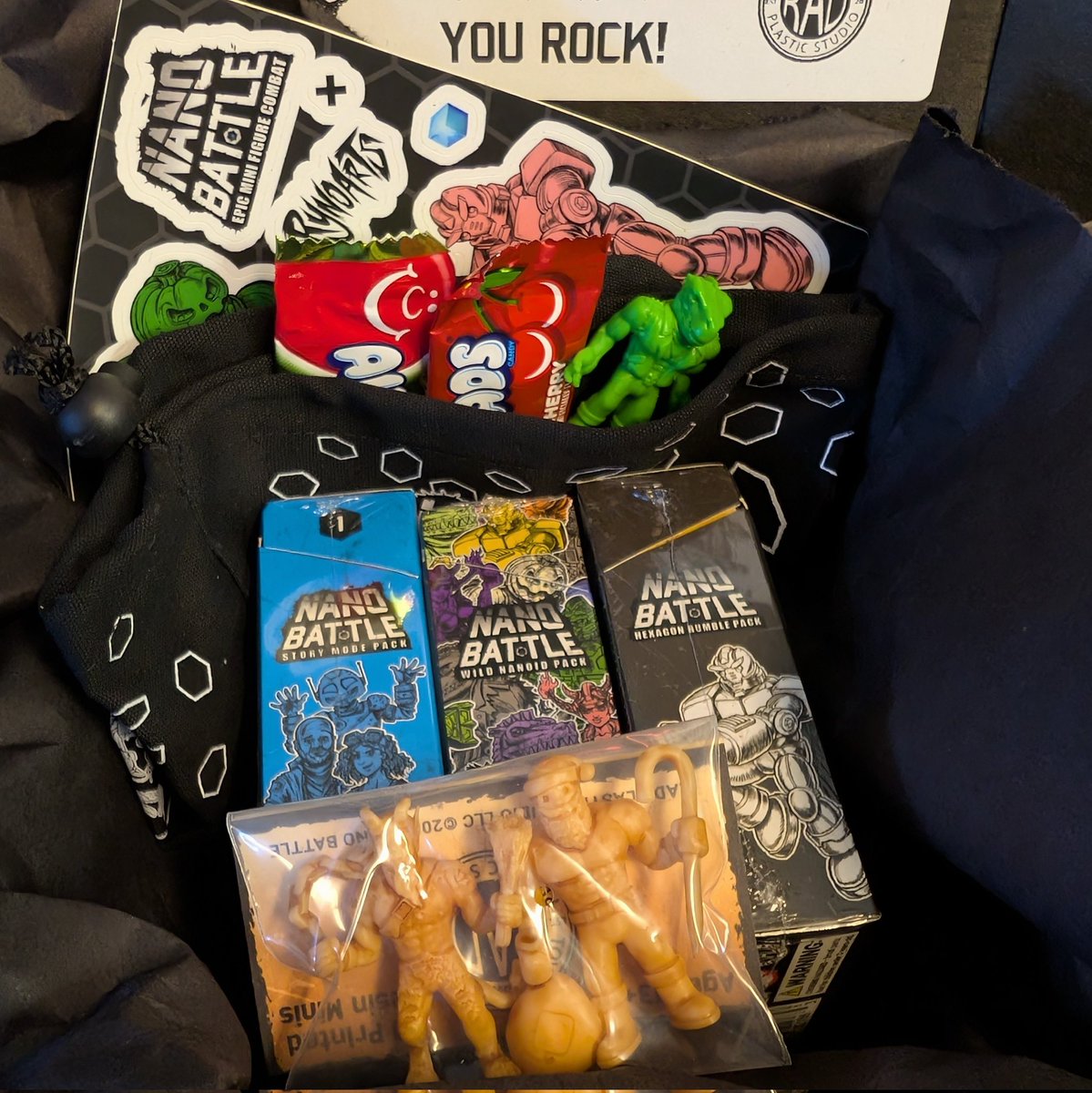 Weekend orders are ready to roll! Don't worry, we packed Kringle and Krampus sets in bubble wrap. 🫧 Remember! 3 or more packs in your order gets you a set while supplies last. ⏳