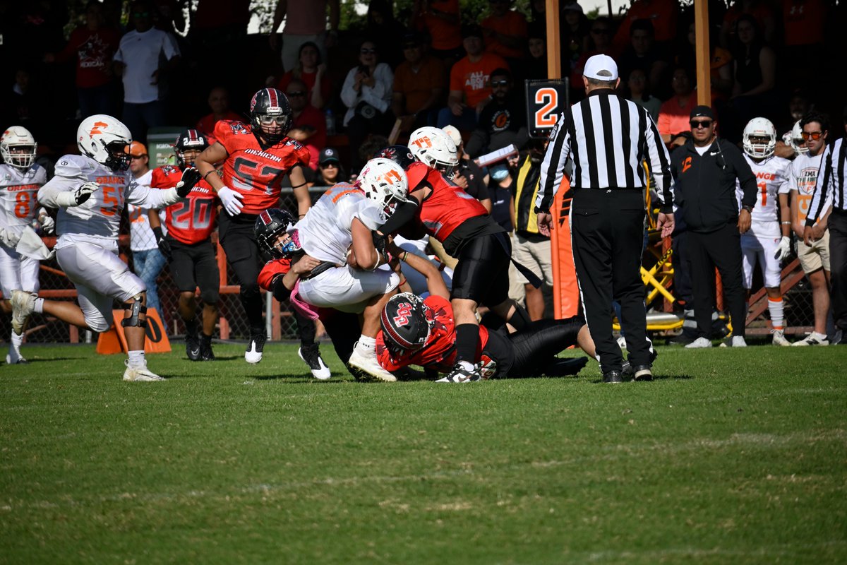 DiegoMatusMain's tweet photo. LB #55 juvenil #Onefa
#ThePowerofUnit
#SiempreAMaxima #SixSecondsofHell #HitSquad #LigaMayor #GuerrerosMexicah #linebackers #Football #Reclutamiento https://t.co/1XdAv4N5p6