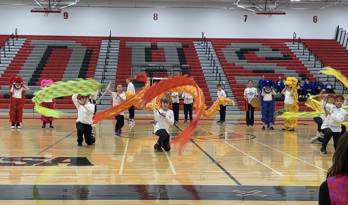 🐲Celebrating success! Our Deerpath Mandarin Dragon Dance Team rocked the Deerfield Dancegiving Invitational! Their performance highlighted teamwork and cultural pride, earning applause from the community. Thank you to all the supporters!@Spiritof67LF <a href="/WeAreDeerPath/">Deer Path Middle School</a>