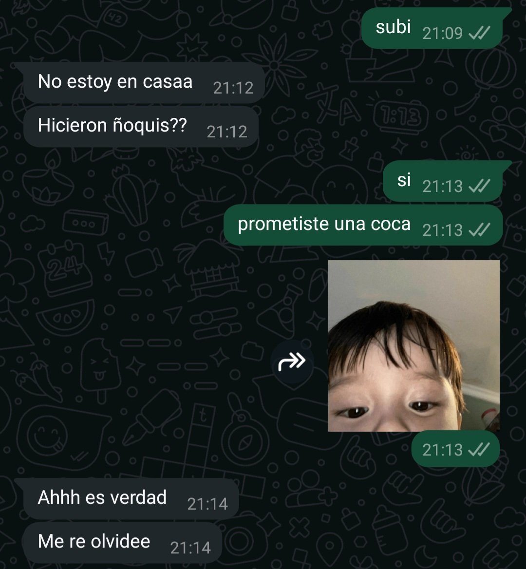 aveces extraño q nico viva con nosotros,era divertida la idea d tener un hermano más 😔