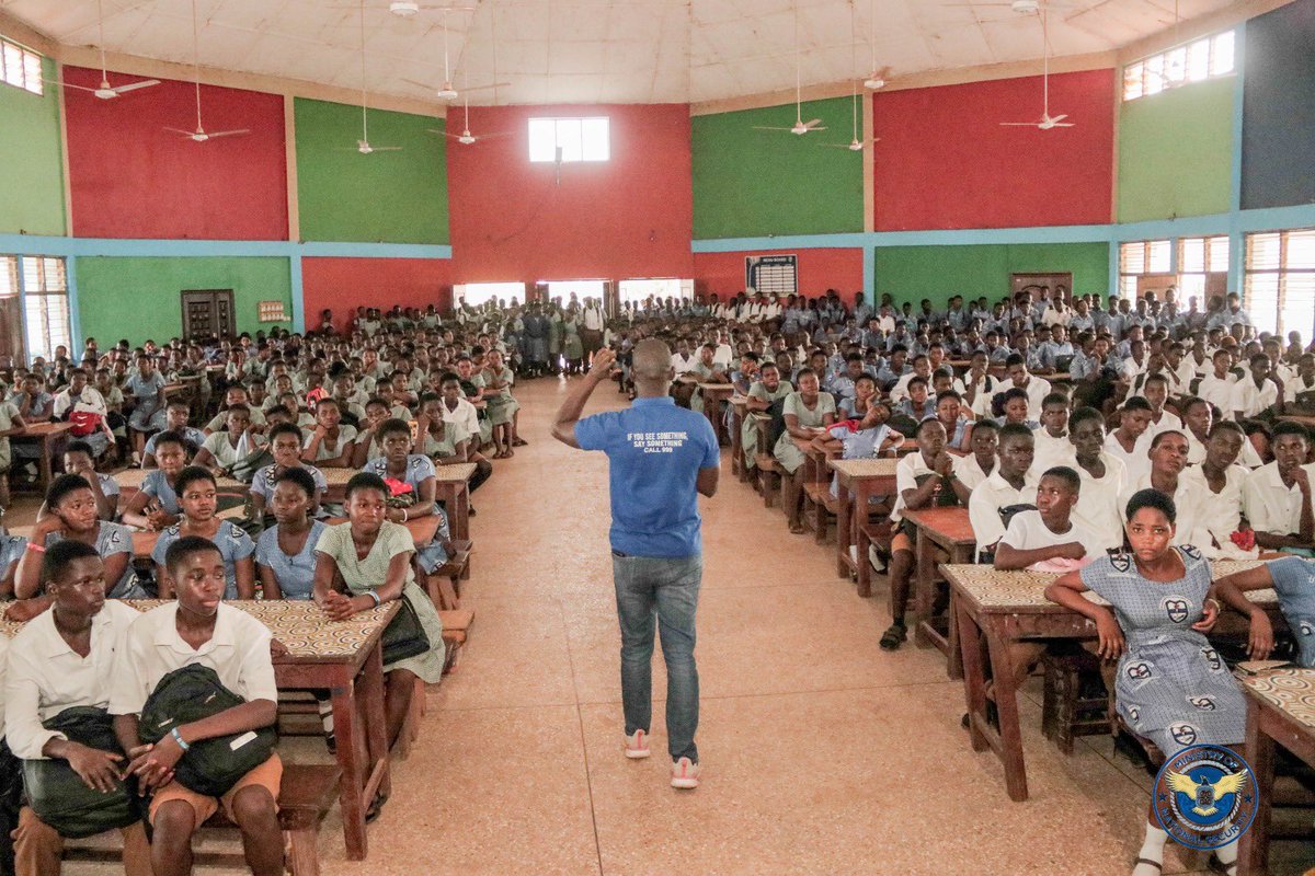 SSSSCampaignGH's tweet photo. The energy is high in the Ashanti Region as we engage with people from all walks of life to share the incredible message of protecting the peace that makes Ghana the envy of many!

No dulling, —if you see any yawa, just holla 999 and let’s keep GH safe and peaceful! 
#NoYawa #GhanaFirst #Elections2024 #Peace #Security #2024