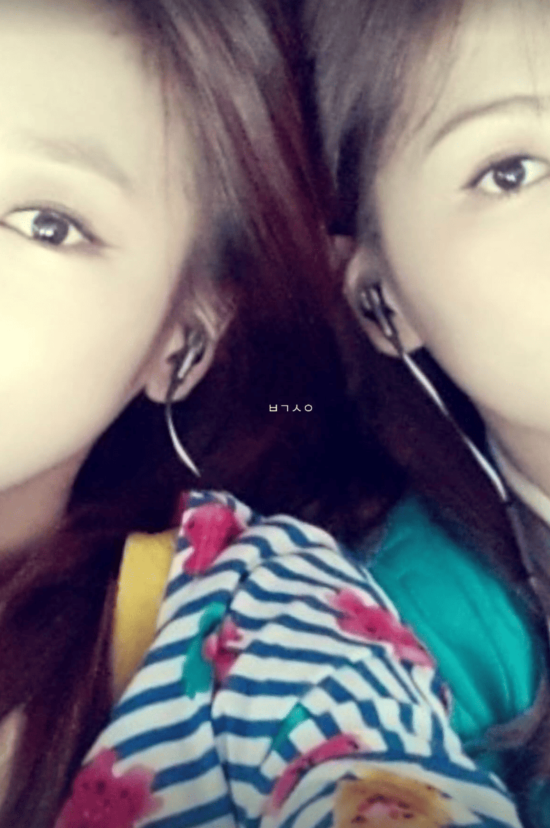 imbcenews's tweet photo. 故 구하라, 24일 5주기…강지영 "보고 싶어"
#KARA #카라 #구하라 #具荷拉 #GuHaRa
#5주기 #강지영 #KangJiYoung #SNS #iMBC연예
24일 강지영은 "ㅂㄱㅅㅇ(보고싶어)"라는 글과 함께 구하라와 함께한 사진을 게재했다.
오늘(24일) 故 구하라의 5주기를 맞은 가운데 강지영이 故 구하라에 대한 그리움을 표한 것. 故 구하라는 지난 2019년 11월 24일 자택에서 숨진 채 발견됐다.
🔗 https://t.co/4rXAfkRYof