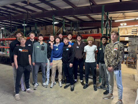 PROUD OF THESE YOUNG MEN. COMING TOGETHER AMD GIVING BACK TO THE COMMUNITY!! 
#WAREAGLES🏀🦅
#WEBEFOREME