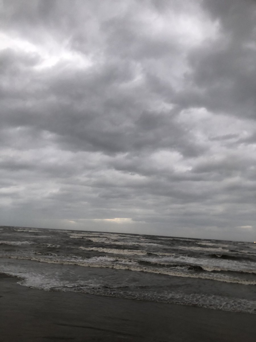 رجعت الشتويه بجد مش هزار🌊🌧️🤍