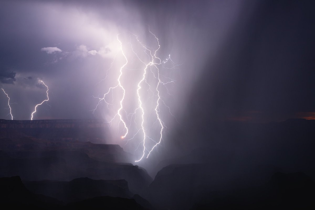 Grand Canyon lightning is just an experience like no other! #azwx