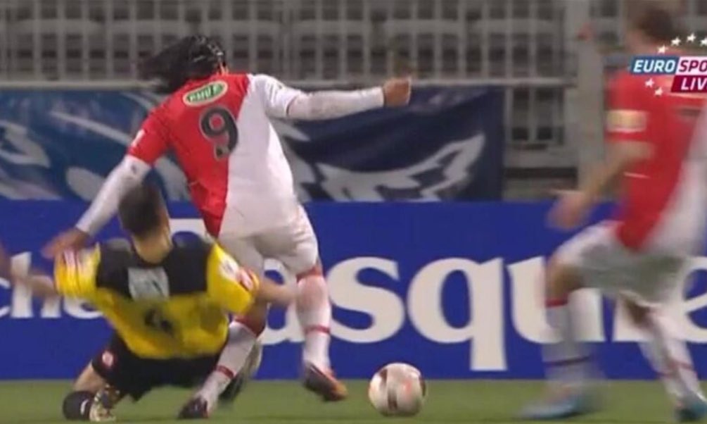 Samuel_R0DGZ's tweet photo. Joan Castro a Radamel Falcao el viernes 29 de noviembre de 2024 https://t.co/f3o1TS3maF