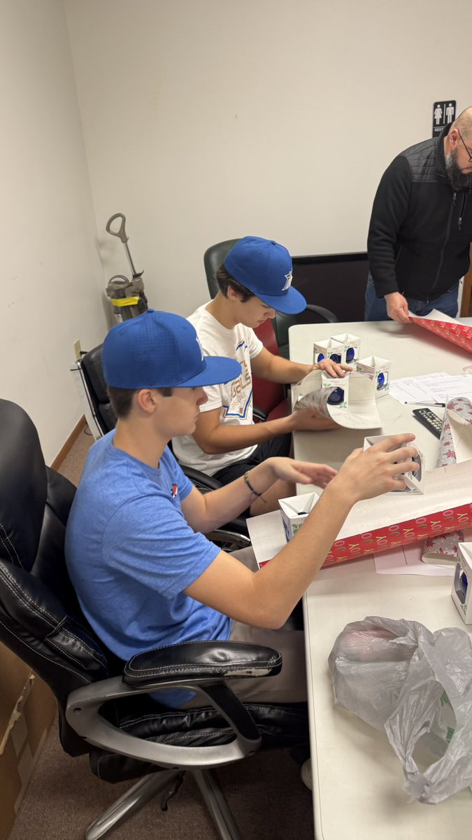 McHenry County Royals tweet media