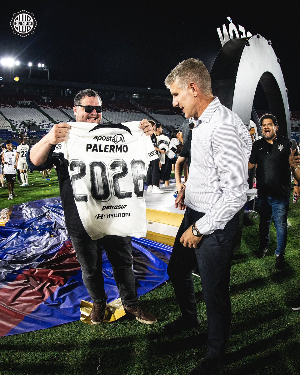 Muy feliz por confirmar la continuidad del Profesor Martín Palermo, campeón del Torneo Clausura y líder del ambicioso proyecto que tenemos por delante.

¡Gracias por la confianza y por el profesionalismo, Titán!

¡Vamos, Olimpia! 💪🏻