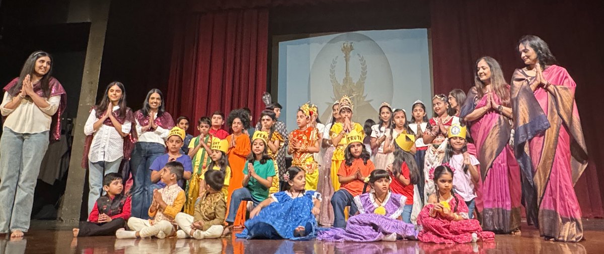 IndiainPanama's tweet photo. 🇮🇳 India Panama 🇵🇦 

|| Traditions: 
Indian Spiritual Values and Roots  || 

Ambassador attended the celebrations of Sri Satya Sai Baba’s 99th Birth Anniversary organised by members of Indian Diaspora in Panama to promote 
Indian Spiritual Values and Roots https://t.co/HyPSoTA54M