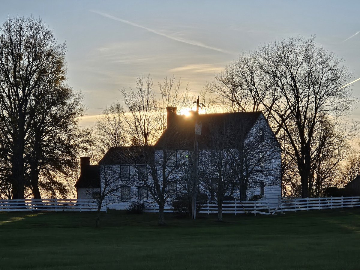 The Sun has set on the 2024 season! The museum is now closed to tours for the winter except for our Victorian Christmas celebration on December 7 and 8, 2024.
Thank you to all of our volunteers and visitors for a great season! We are looking forward to reopening in April 2025.