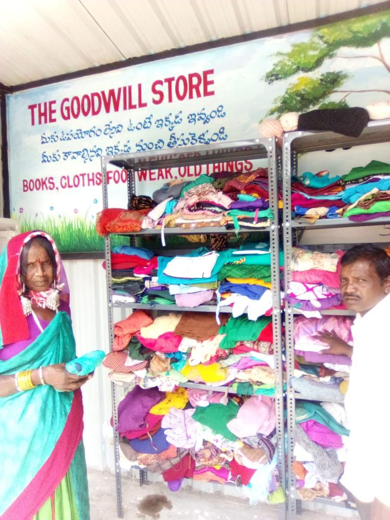 Dc10bG's tweet photo. Do you have things lying @ home in good condition but you don't need any more .. pls give us - we will give those to needy people.
Clothes /books/toys... any thing
We will collect or you can drop.
Reduce/ Reuse/ Recycle
#Goodwillstore #GHMC
@ZC_Khairatabad
@CommissionrGHMC https://t.co/kXXelLF3IT