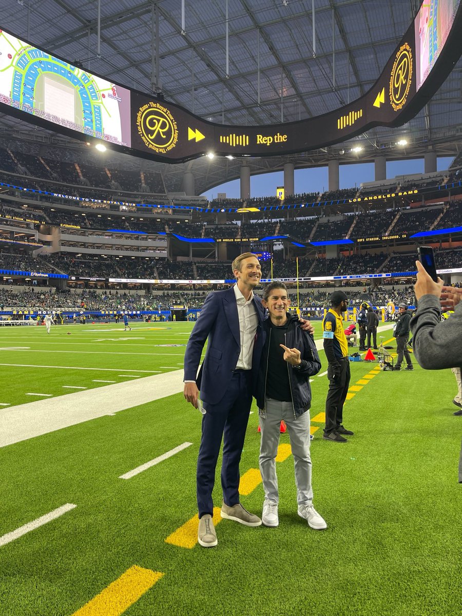 #ParisOlympics Gold Zone reunion.

<a href="/JacCollinsworth/">Jac Collinsworth</a> 🤝 <a href="/AndrewSiciliano/">Andrew Siciliano</a>