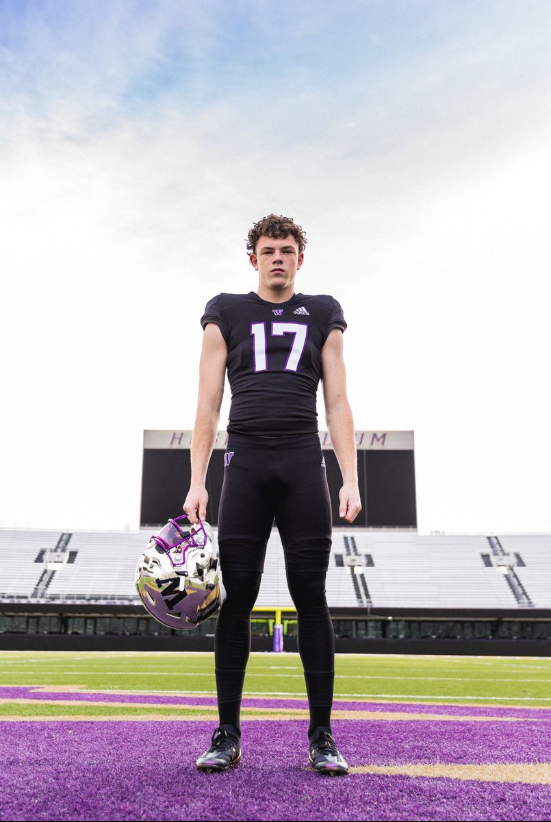 Official Visit for <a href="/dilloncurtis07/">Dillon Curtis</a> at the University of Washington <a href="/UW_Football/">Washington Football</a> 
#RogueKicking #TeamSailer