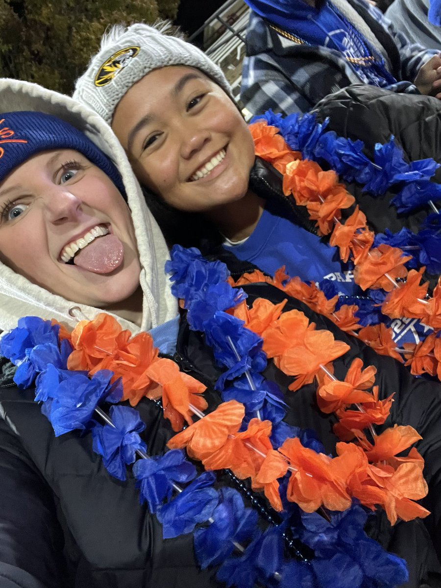 day 16 of gratitude snaps and today I am grateful for my best friend Izzy! I challenge <a href="/netflix/">Netflix</a> to share what they are grateful for! #vpgratitude <a href="/vphsleadership/">Valley Park Leadership Program</a>