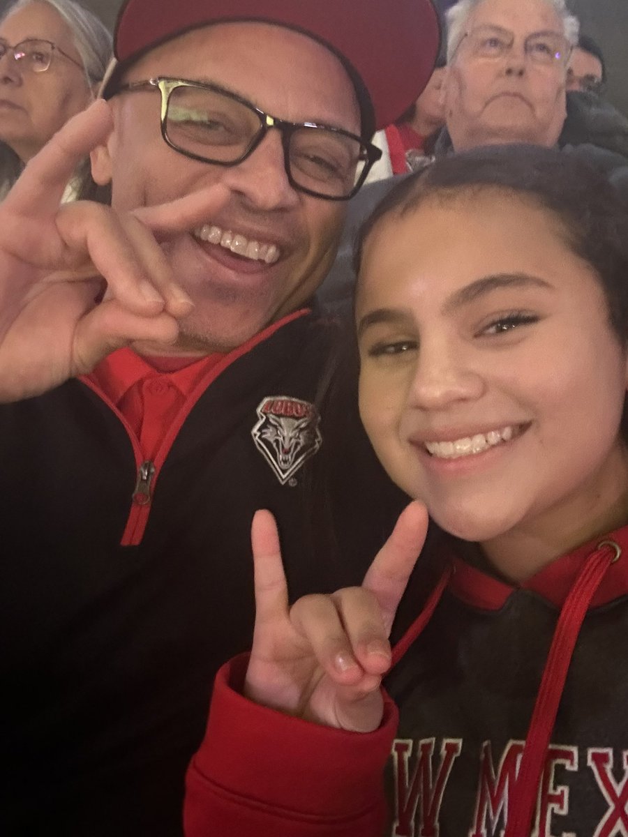 BurqueRudeBoy's tweet photo. We love the Lobos!!
πΊβπΎβ€οΈπΊβπΎβ€οΈπΊβπΎ
#GoLobos #UNM #FanBoard https://t.co/Nz9Eksau9a