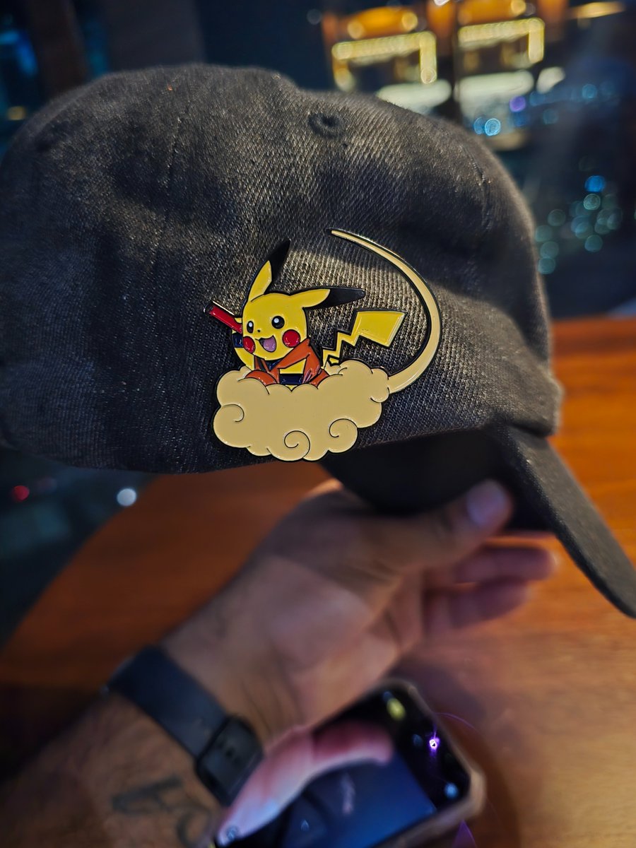 InJEVONweTrust's tweet photo. Tired, but daddy's home 😏

#TeboriMex #Pikachu #NimbusCloud #Pok https://t.co/Vp9lOwAiKn