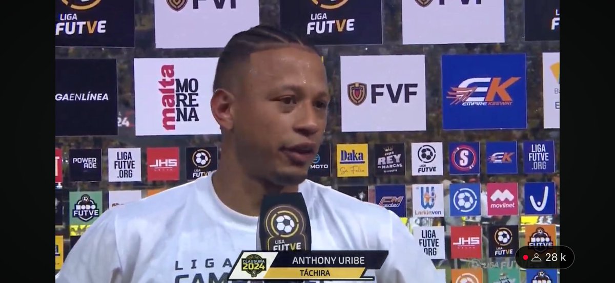 Anthony Uribe “agradecerle a esta fanáticada, que siempre apoya hasta el final, a los que están y los que están fuera del país”