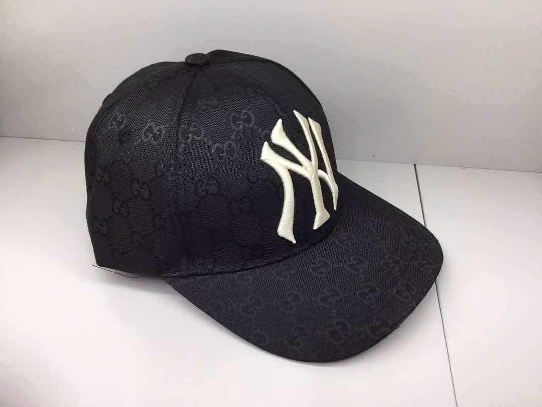 wei85803's tweet photo. luxury hats #hats #Accessories #designerbag https://t.co/01dFEi7nNp