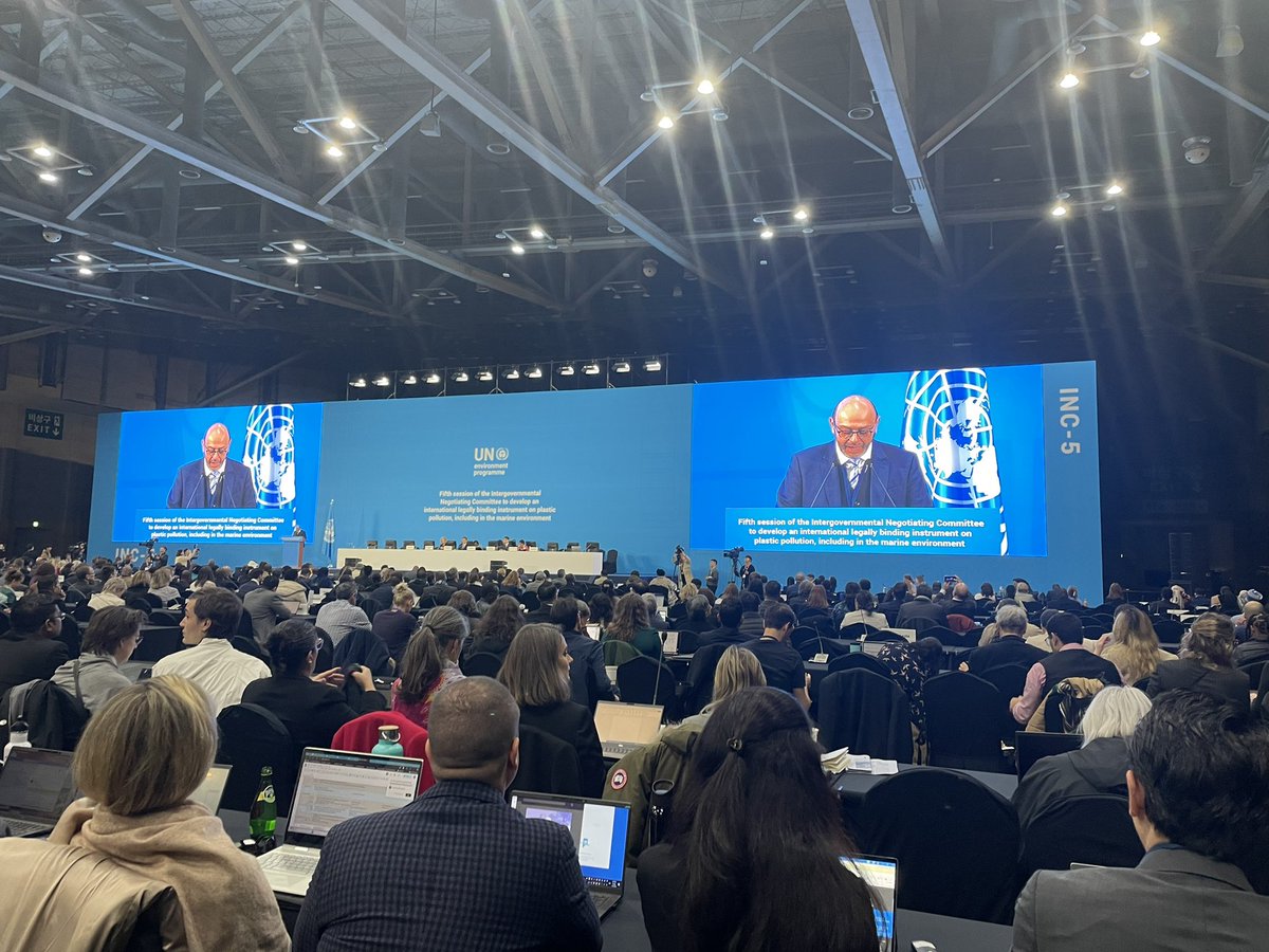 Opening plenary session of #INC5 to develop a #PlasticsTreaty to end plastic pollution. Exactly 1,000 days ago, the historic UNEA 5/14 Resolution was gavelled. May we jubilate again in 1,007 days  with a meaningful treaty☘️🤞🏻💪