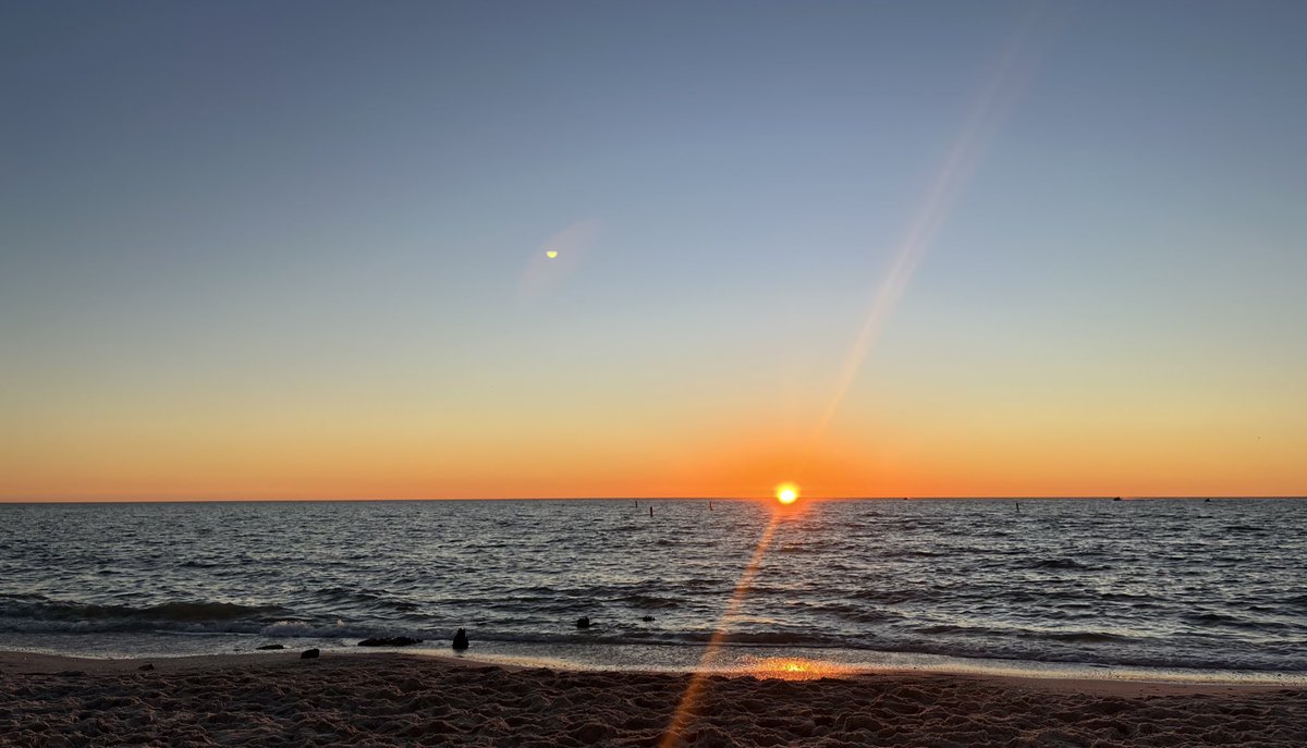 Los atardeceres de aquí en esta época son otra vaina.