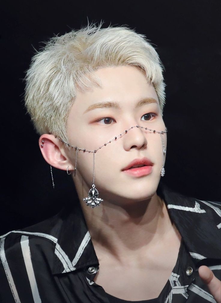 demi_crypt's tweet photo. fansign 🔞

a høshi x male oc oneshot filo AU 

- one risqué question to your idol, and the next thing you know, you're in his hotel room.

hint: svț song, lowercase

🔗: https://t.co/v7YxUKBI0g https://t.co/KoILcJtU52