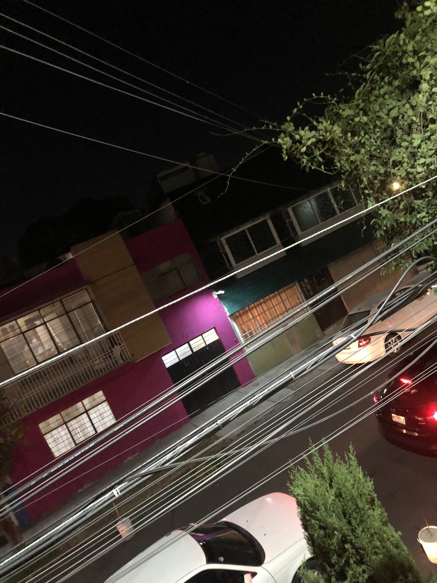 Erickfede's tweet photo. @evelyn_parraA Experiencia en talabarteros y Eduardo Molina, ENCERRADOS Aquí regalaron, las calles tomadas 🚕🚗desde marzo de 2020, vendió @julioc_moreno,
@A_VCarranza sigue FAVOR a ga$olinera 4años 8meses encerrados @heraldodemexico @mileniotv @GobCDMX #EsClaudiaLaCulpable https://t.co/9bb8RD7vSK