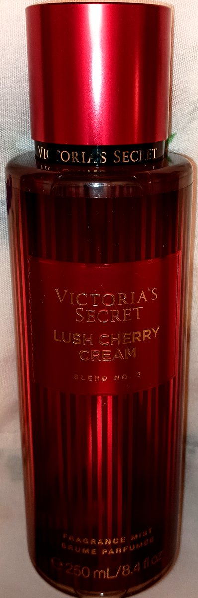 MadmJiveyLeague's tweet photo. Sleepytime after bath🛁🚿splash scent for tonight is "Lush Cherry Cream" by Victoria's Secret 🔥
🍒🍒🍒🍒🍒🍒🍒🍒🍒🍒🍒🍒🍒
Another fav...

#NewScent
#LushCherryCream
#GourmandFreak
#VictoriasSecret
#Aromatherapy https://t.co/iKWXEy2BJF