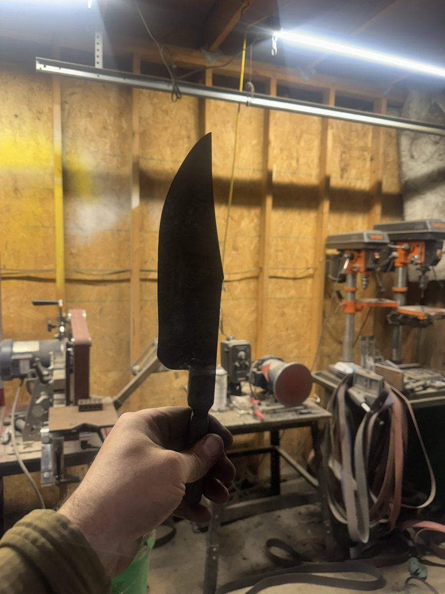 ouroboros_forge's tweet image. Just banged out this one. Lots of work to do on it yet, but this will be a nice little chopper.