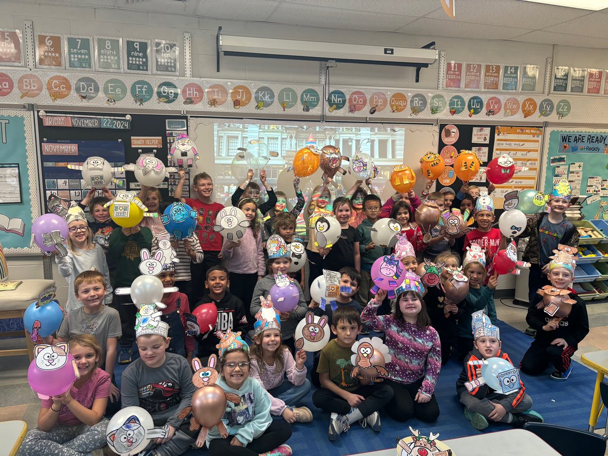 Mrs. McIntyre’s and Mrs. Studenroths classes Balloons Over Broadway Project.  They learned about the history of the Macy’s Thanksgiving Parade and created their own balloons.