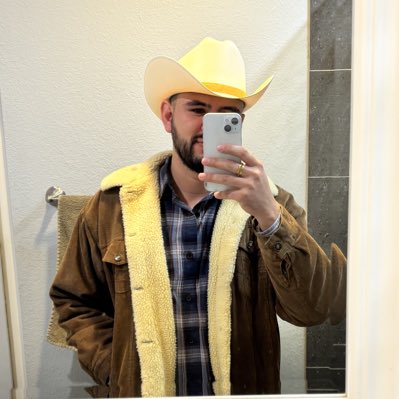 21_Hezzy's tweet photo. #NewProfilePic https://t.co/2brycfB8yw