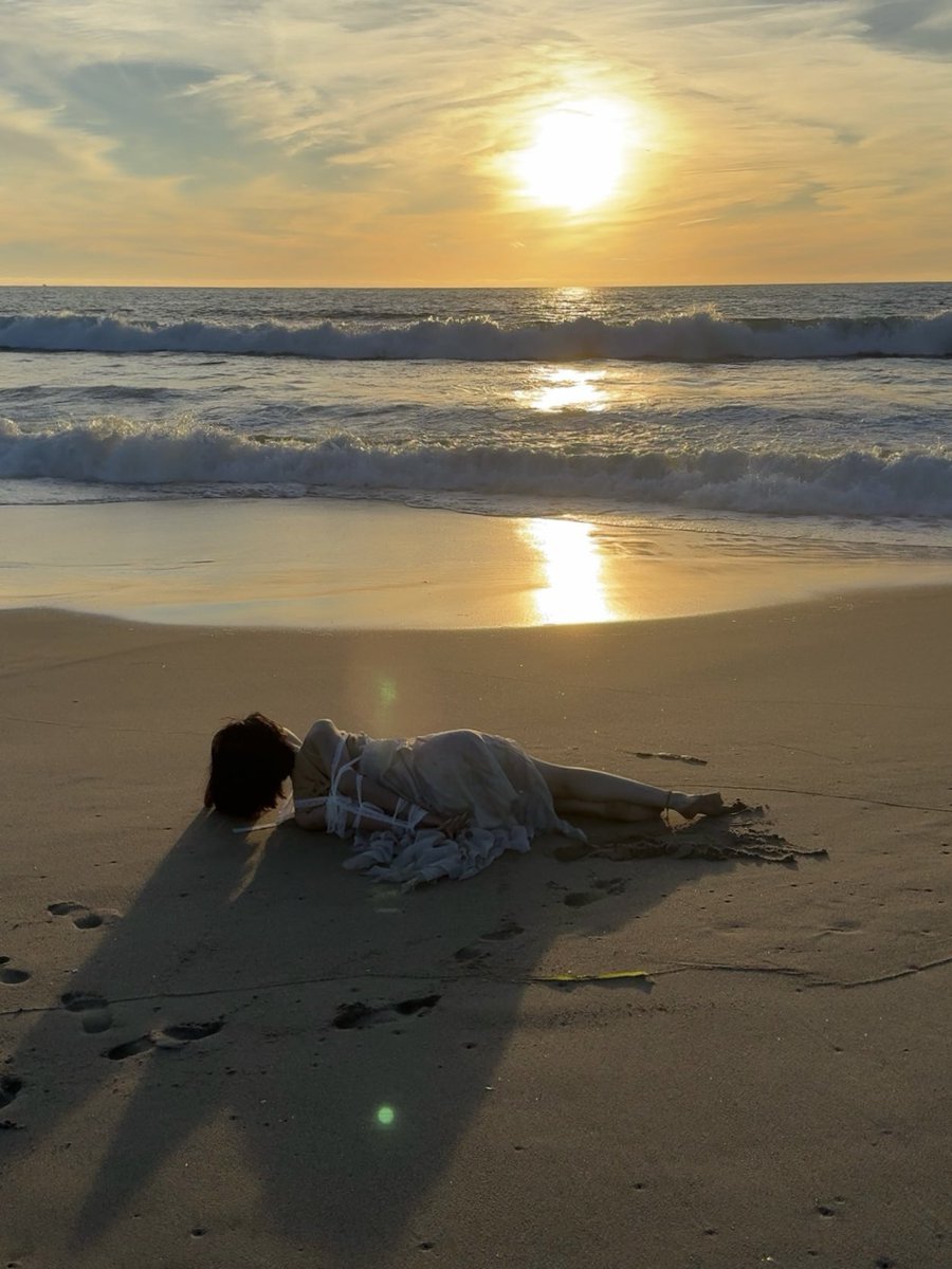 搁浅

🪢：<a href="/twopluszeroX02/">02</a> 
📷：<a href="/lucky_puppy321/">抹茶汪</a>