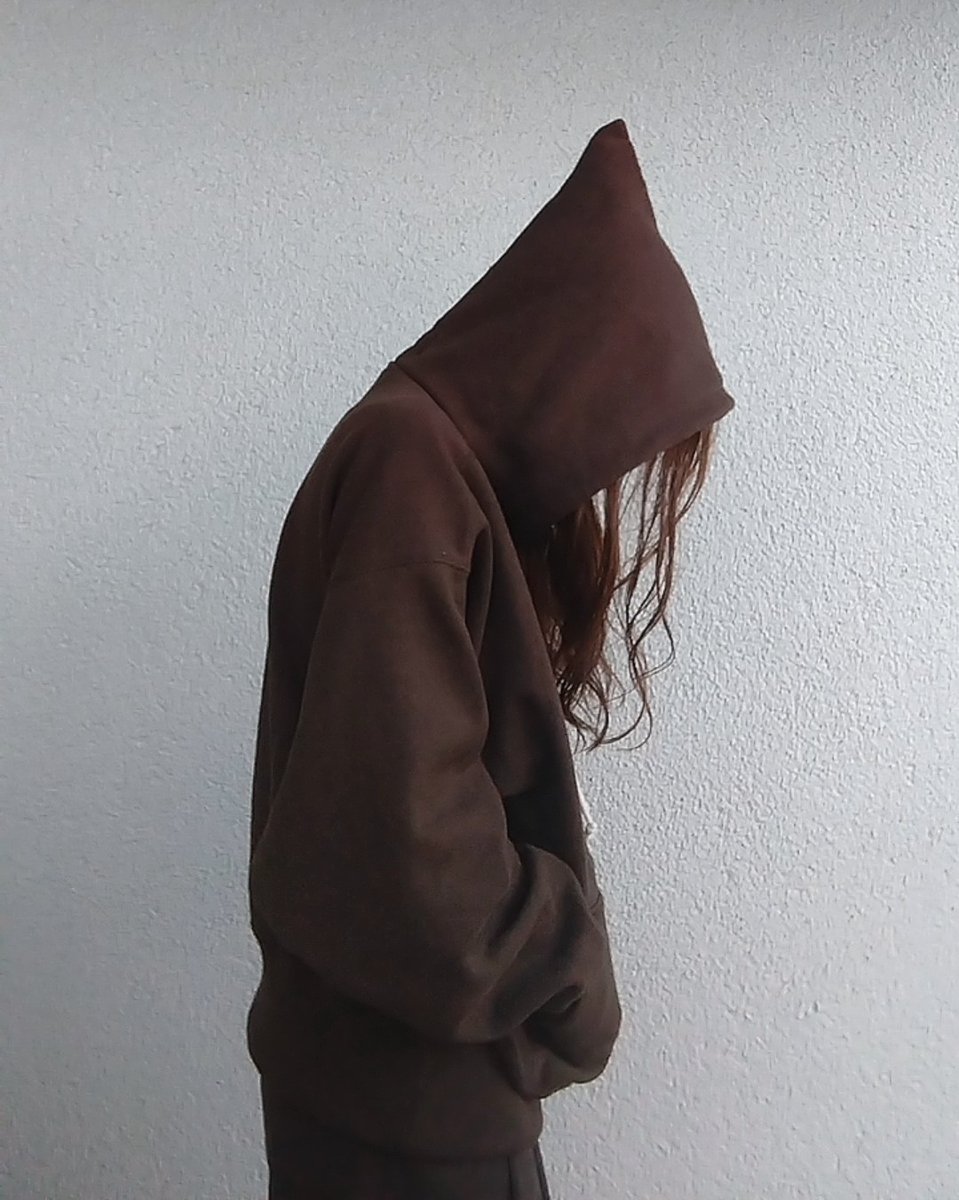 ampun_ampun's tweet photo. とんがってるわたし。(クマ🐻)
#tcbjeans
#xxdevelopment
#alaskahoodie
#afterhoodie
#brown https://t.co/RcMCwV3MTA