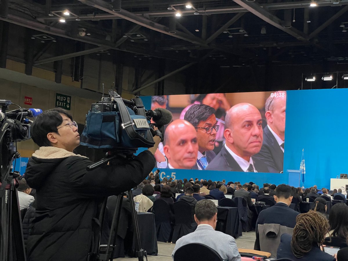🍿“All the decisions should apply by consensus” “art 38 of RoP. Can’t be used until is approved.” India:

Watch the Drama #INC5 #PlasticsTreaty
webtv.un.org/en/asset/k1r/k…